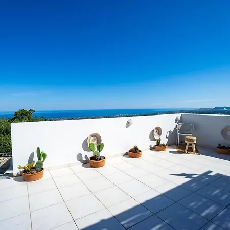 Ikaros Villa Agia Triada