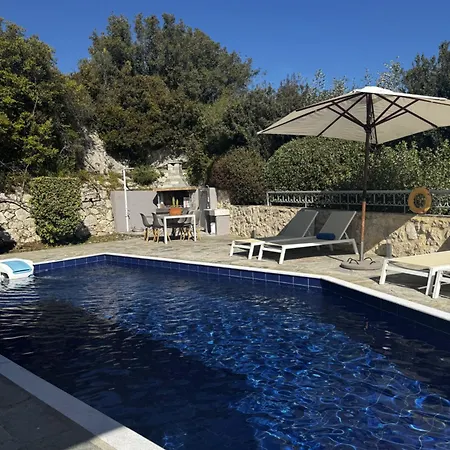Villa Ikaros *