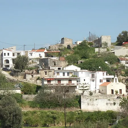 Ikaros Agia Triada