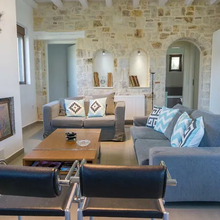 Villa Ikaros *