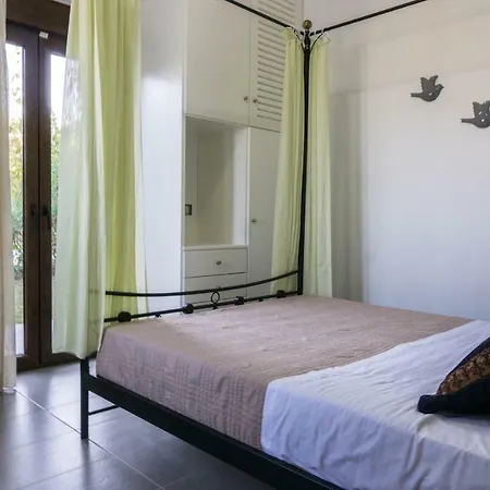 Ikaros Villa