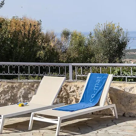 Vila Ikaros *